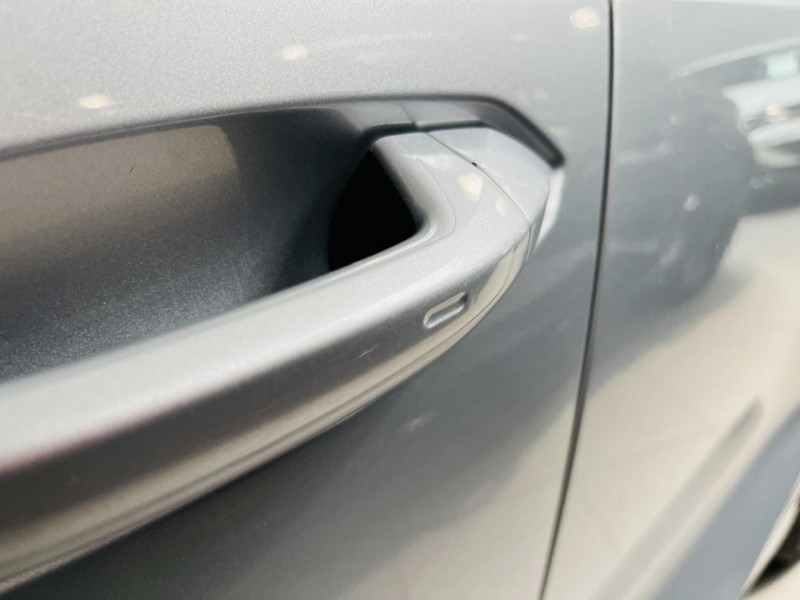 Photo 18 de l'offre de AUDI A3 SPORTBACK  40 TFSIe 204 S tronic 6 Design à 22990€ chez Occasions Champenoises