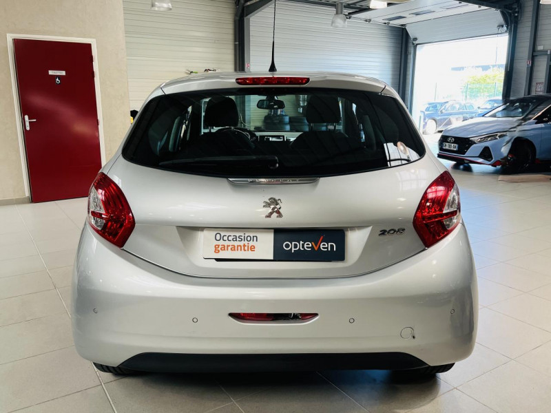 Photo 15 de l'offre de PEUGEOT 208  1.6 VTi 120ch BVM5 Allure à 7490€ chez Occasions Champenoises