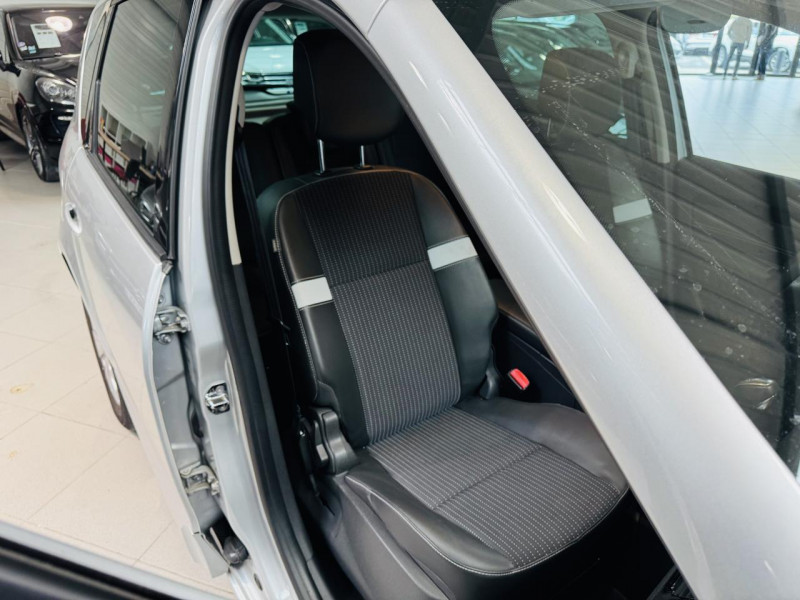 Photo 13 de l'offre de RENAULT SCENIC III  dCi 110 FAP eco2 Zen EDC à 11990€ chez Occasions Champenoises