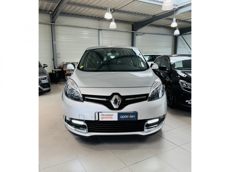 Photo 2 de l'offre de RENAULT SCENIC III  dCi 110 FAP eco2 Zen EDC à 11990€ chez Occasions Champenoises