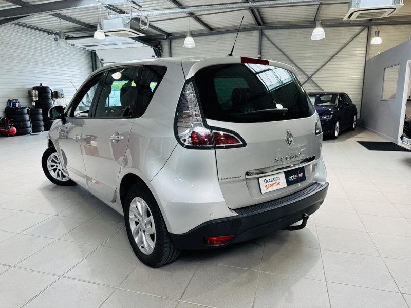 Photo 14 de l'offre de RENAULT SCENIC III  dCi 110 FAP eco2 Zen EDC à 11990€ chez Occasions Champenoises