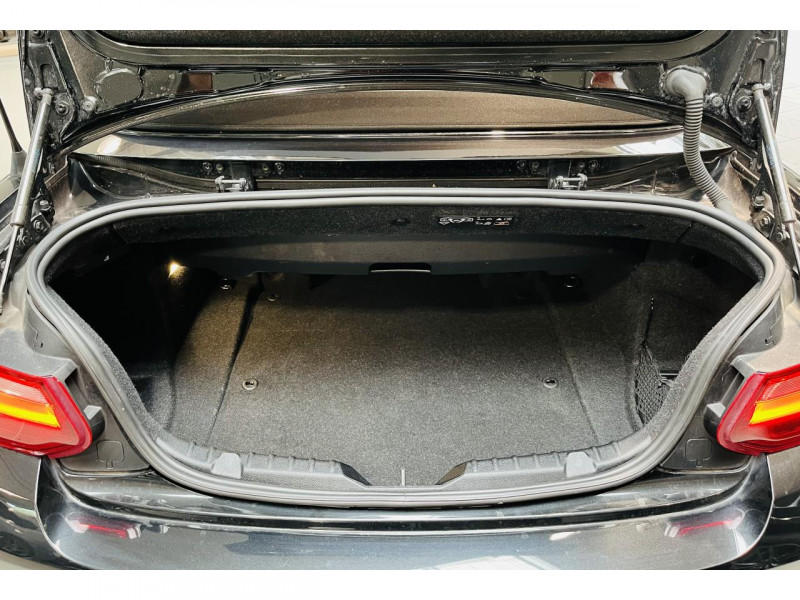 Photo 13 de l'offre de BMW SERIE 2 CABRIOLET Cabriolet 220d 190 ch F23 M Sport BVA 8 à 22990€ chez Occasions Champenoises