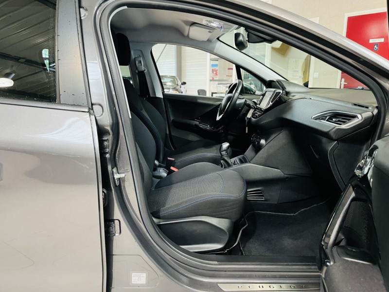 Photo 13 de l'offre de PEUGEOT 208  BlueHDi 100ch S&S BVM5 Signature à 10490€ chez Occasions Champenoises