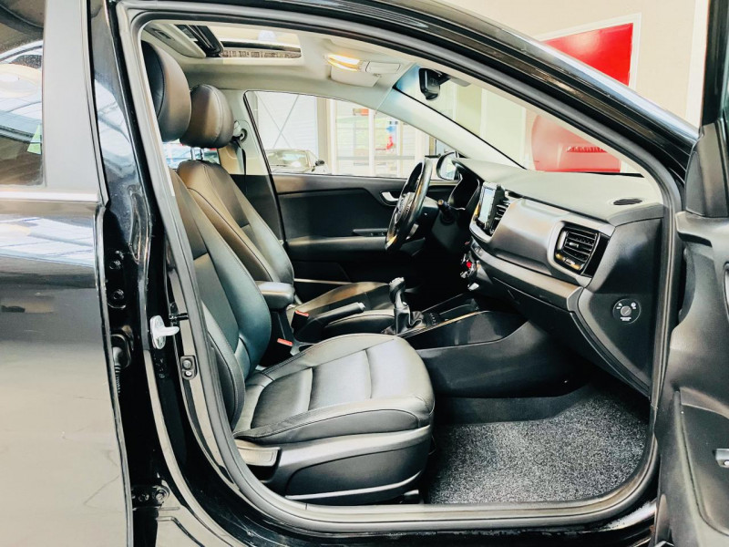 Photo 16 de l'offre de KIA STONIC  1.6 CRDi 115 ch ISG Premium à 14490€ chez Occasions Champenoises