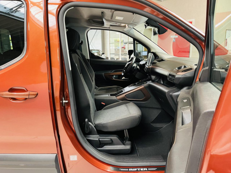 Photo 14 de l'offre de PEUGEOT RIFTER  1.5 BlueHDI S&S 130 EAT8 GT Line à 21990€ chez Occasions Champenoises