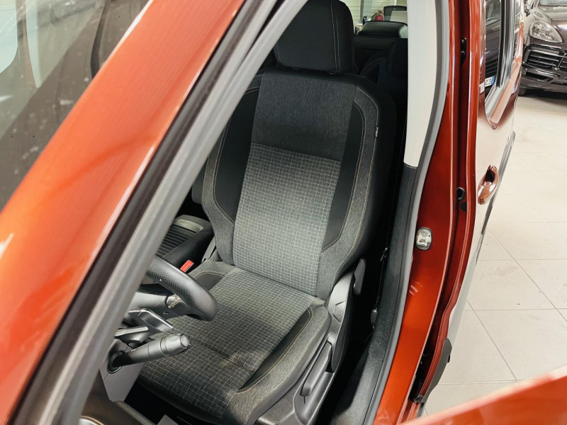 Photo 9 de l'offre de PEUGEOT RIFTER  1.5 BlueHDI S&S 130 EAT8 GT Line à 21990€ chez Occasions Champenoises