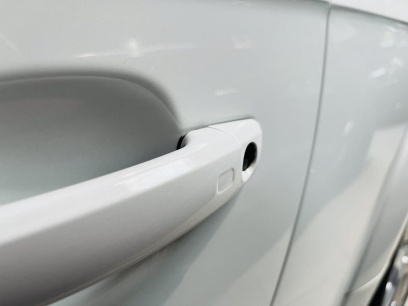 Photo 15 Audi TT COUPE III (2) COUPE 45 TFSI 245 S-LINE ESSENCE Glacier White Metallic en vente chez Occasions Champenoises Photo 15 de l'offre de AUDI TT COUPE III (2) COUPE 45 TFSI 245 S-LINE à 33990€ chez Occasions Champenoises