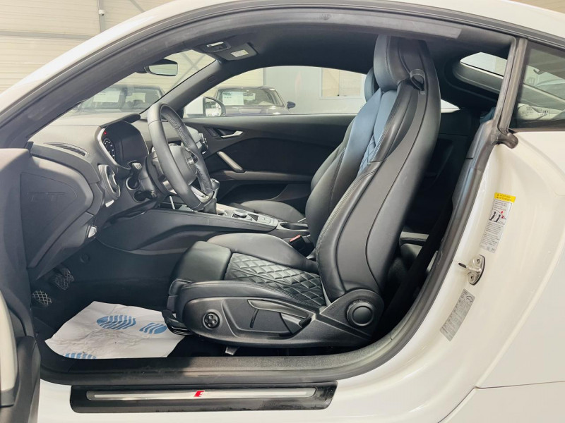 Photo 9 Audi TT COUPE III (2) COUPE 45 TFSI 245 S-LINE ESSENCE Glacier White Metallic en vente chez Occasions Champenoises Photo 9 de l'offre de AUDI TT COUPE III (2) COUPE 45 TFSI 245 S-LINE à 33990€ chez Occasions Champenoises