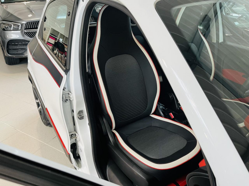 Photo 15 de l'offre de RENAULT TWINGO 0.9 TCe 90 Energy Intens à 8990€ chez Occasions Champenoises