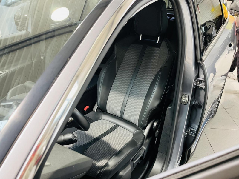 Photo 9 de l'offre de PEUGEOT 5008  BlueHDi 130ch S&S BVM6 Allure Pack à 20990€ chez Occasions Champenoises