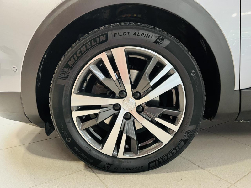 Photo 22 de l'offre de PEUGEOT 5008  BlueHDi 130ch S&S BVM6 Allure Pack à 20990€ chez Occasions Champenoises
