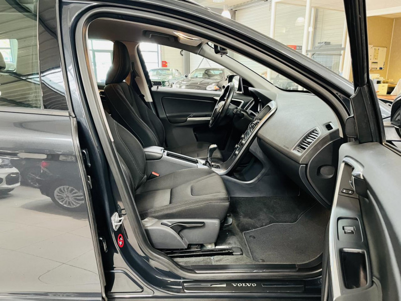 Photo 12 de l'offre de VOLVO XC60  D3 150 ch Kinetic à 18990€ chez Occasions Champenoises