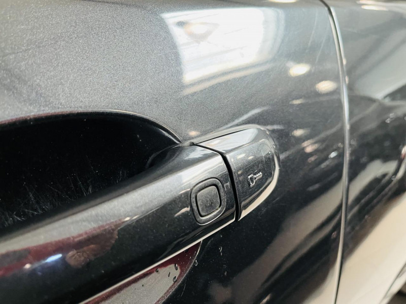 Photo 19 de l'offre de JAGUAR XF  2.2 D 163 Black Edition BVA 8 à 13990€ chez Occasions Champenoises