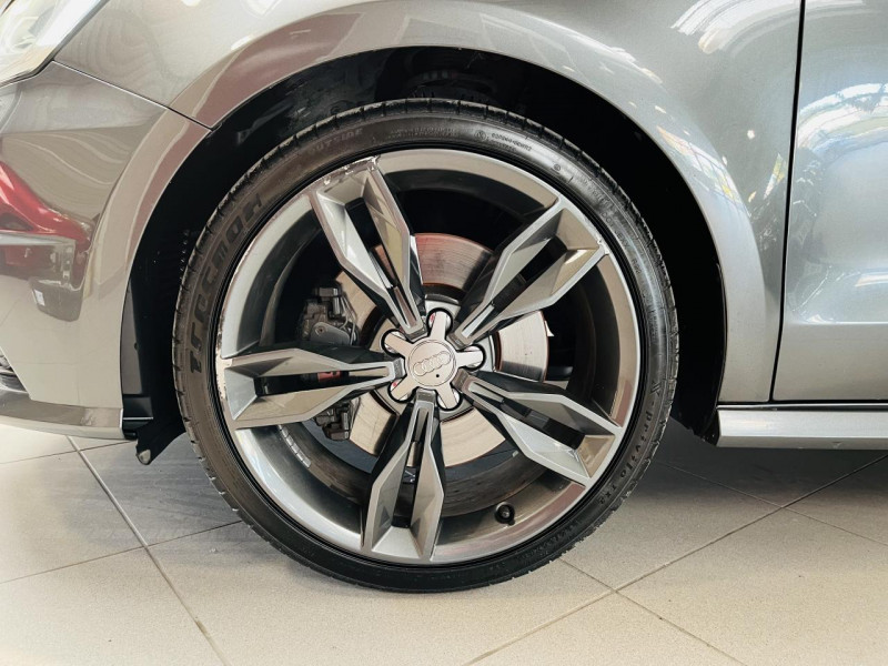 Photo 19 Audi S1 SPORTBACK  2.0 TFSI 231 Quattro ESSENCE Daytona Gray Pearlescent en vente chez Occasions Champenoises Photo 19 de l'offre de AUDI S1 SPORTBACK  2.0 TFSI 231 Quattro à 16990€ chez Occasions Champenoises