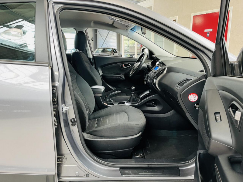 Photo 12 de l'offre de HYUNDAI ix35  1.6 GDi 135 2WD Blue Drive Pack Inventive à 11990€ chez Occasions Champenoises