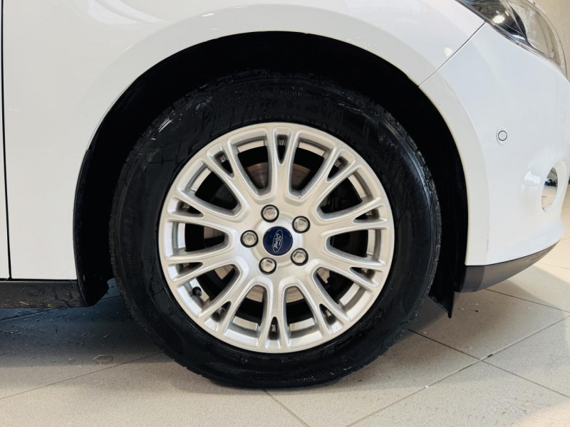Photo 20 de l'offre de FORD FOCUS  1.6 TDCi 115 FAP S&S Titanium à 9990€ chez Occasions Champenoises