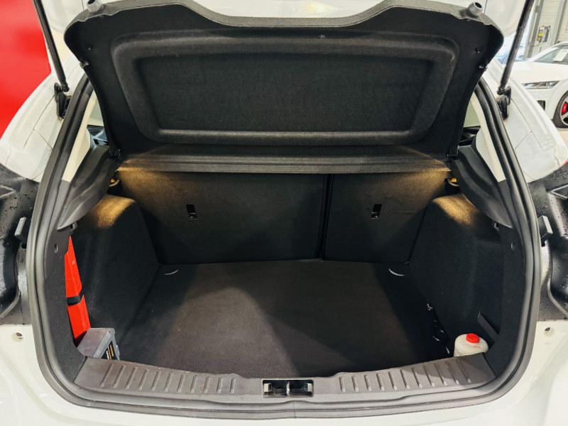 Photo 10 de l'offre de FORD FOCUS  1.6 TDCi 115 FAP S&S Titanium à 9990€ chez Occasions Champenoises