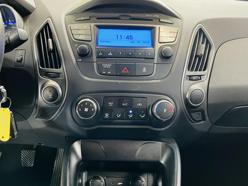 Photo 6 Hyundai ix35  1.6 GDi 135 2WD Blue Drive Pack Inventive ESSENCE Gris métallisé en vente chez Occasions Champenoises Photo 6 de l'offre de HYUNDAI ix35  1.6 GDi 135 2WD Blue Drive Pack Inventive à 11990€ chez Occasions Champenoises