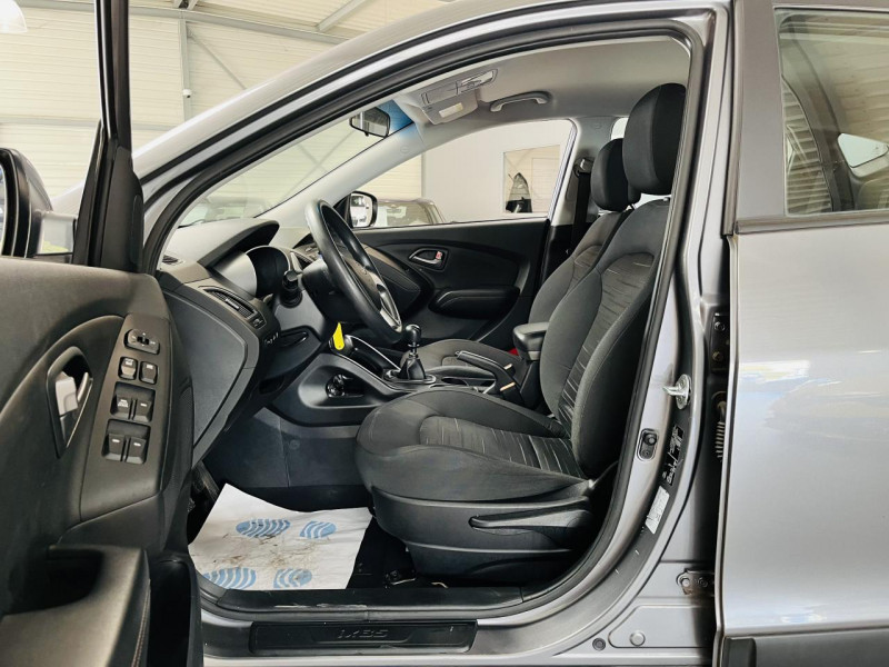 Photo 8 de l'offre de HYUNDAI ix35  1.6 GDi 135 2WD Blue Drive Pack Inventive à 11990€ chez Occasions Champenoises