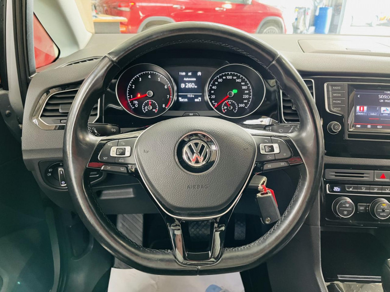 Photo 4 de l'offre de VOLKSWAGEN GOLF SPORTSVAN  1.2 TSI 110 DSG7 Highline  à 12490€ chez Occasions Champenoises