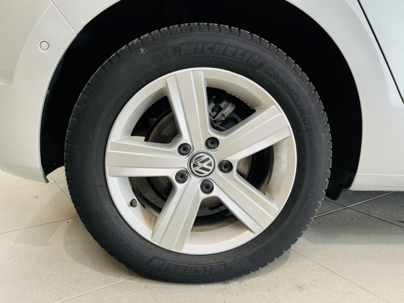 Photo 20 Volkswagen GOLF SPORTSVAN  1.2 TSI 110 DSG7 Highline  ESSENCE Gris métallisé en vente chez Occasions Champenoises Photo 20 de l'offre de VOLKSWAGEN GOLF SPORTSVAN  1.2 TSI 110 DSG7 Highline  à 12490€ chez Occasions Champenoises