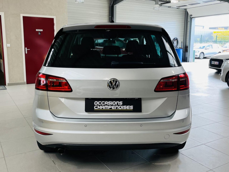 Photo 16 de l'offre de VOLKSWAGEN GOLF SPORTSVAN  1.2 TSI 110 DSG7 Highline  à 12490€ chez Occasions Champenoises