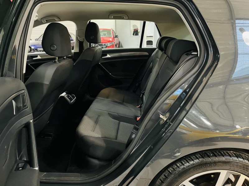 Photo 10 de l'offre de VOLKSWAGEN GOLF  2.0 16V TDI 150  Confortline Business à 14490€ chez Occasions Champenoises