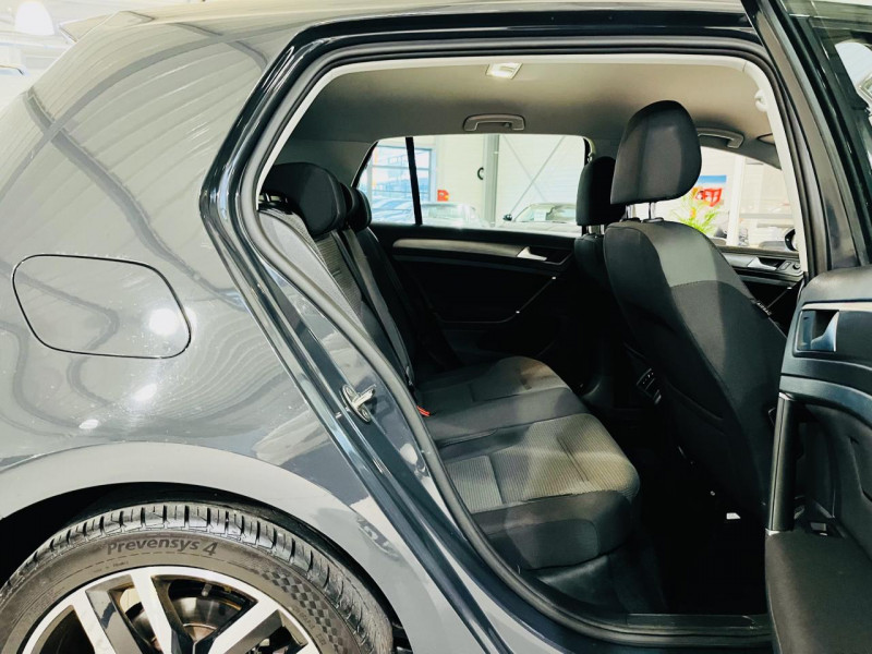 Photo 12 de l'offre de VOLKSWAGEN GOLF  2.0 16V TDI 150  Confortline Business à 14490€ chez Occasions Champenoises