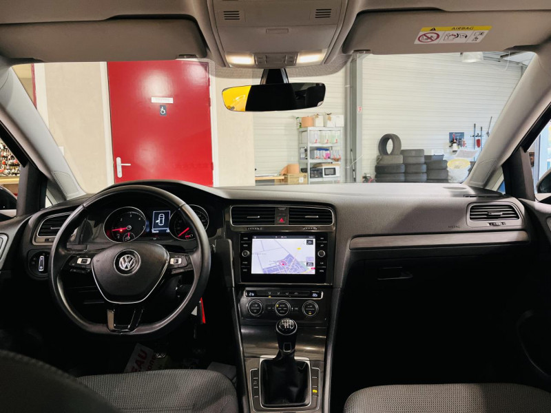 Photo 3 de l'offre de VOLKSWAGEN GOLF  2.0 16V TDI 150  Confortline Business à 14490€ chez Occasions Champenoises