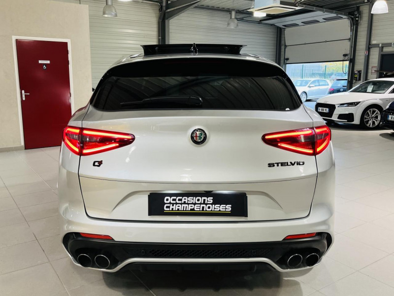 Photo 23 de l'offre de ALFA ROMEO STELVIO 2.9 V6 510ch AT8 Quadrifoglio à 52990€ chez Occasions Champenoises