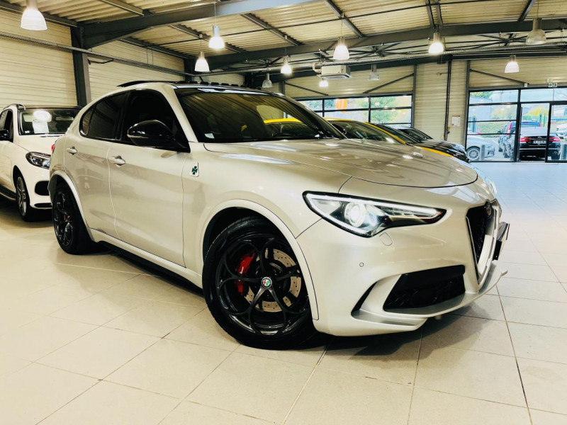 Photo 1 Alfa Romeo STELVIO 2.9 V6 510ch AT8 Quadrifoglio ESSENCE COLORE ESTERNO (St?íbrná Silverstone) en vente chez Occasions Champenoises Photo 1 de l'offre de ALFA ROMEO STELVIO 2.9 V6 510ch AT8 Quadrifoglio à 52990€ chez Occasions Champenoises
