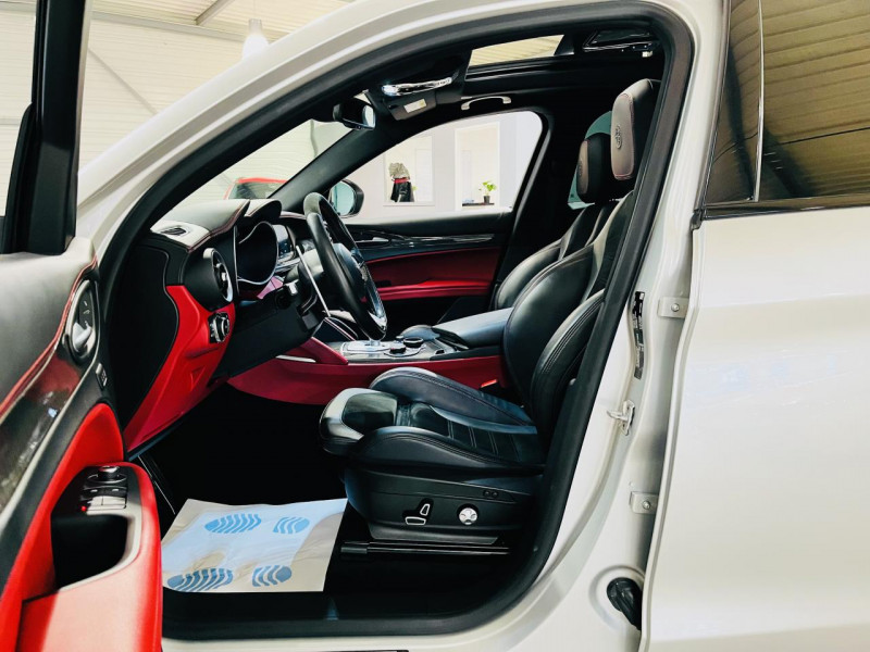 Photo 12 de l'offre de ALFA ROMEO STELVIO 2.9 V6 510ch AT8 Quadrifoglio à 52990€ chez Occasions Champenoises