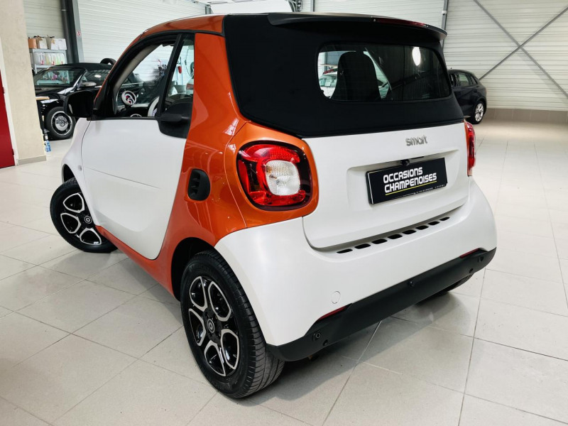Photo 13 de l'offre de SMART FORTWO CABRIO 1.0 71 ch S&S BA6 Pure à 11990€ chez Occasions Champenoises