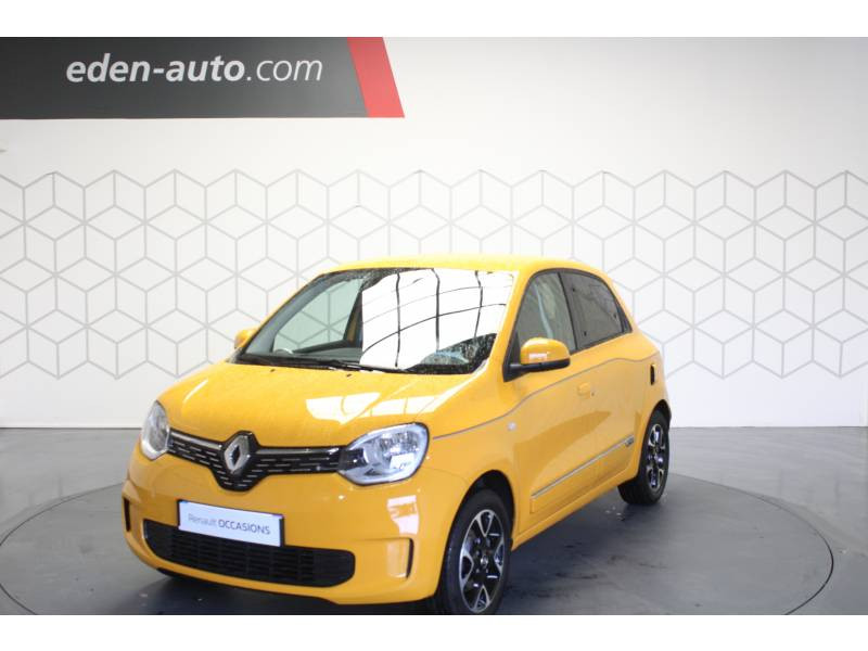 Photo 13 Renault Twingo III TCe 95 Intens essence jaune en vente chez Francepronet Car Center Photo 13 de l'offre de RENAULT Twingo III TCe 95 Intens à 11490€ chez Francepronet Car Center