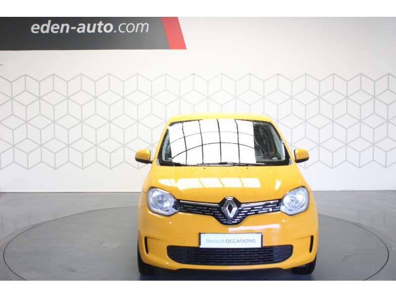 Photo 2 Renault Twingo III TCe 95 Intens essence jaune en vente chez Francepronet Car Center Photo 2 de l'offre de RENAULT Twingo III TCe 95 Intens à 11490€ chez Francepronet Car Center