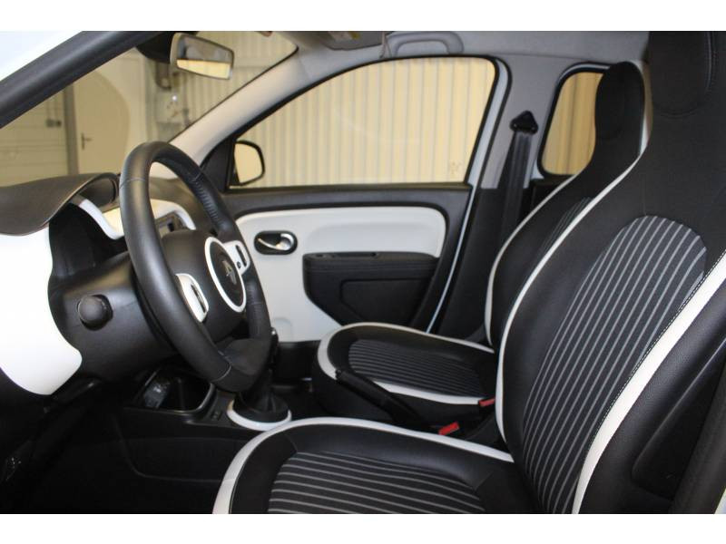 Photo 7 Renault Twingo III TCe 95 Intens essence blanc en vente chez Francepronet Car Center Photo 7 de l'offre de RENAULT Twingo III TCe 95 Intens à 10990€ chez Francepronet Car Center