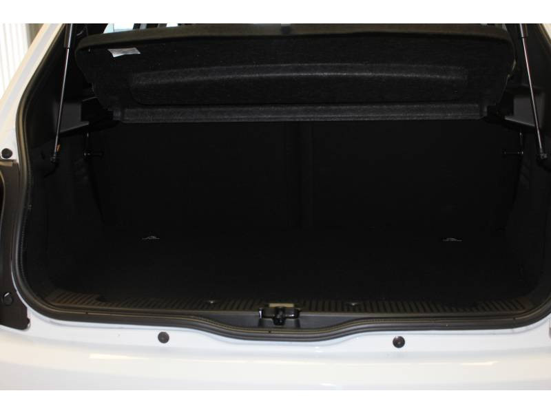 Photo 10 Renault Twingo III SCe 75 - 20 Zen essence blanc en vente chez Francepronet Car Center Photo 10 de l'offre de RENAULT Twingo III SCe 75 - 20 Zen à 9990€ chez Francepronet Car Center