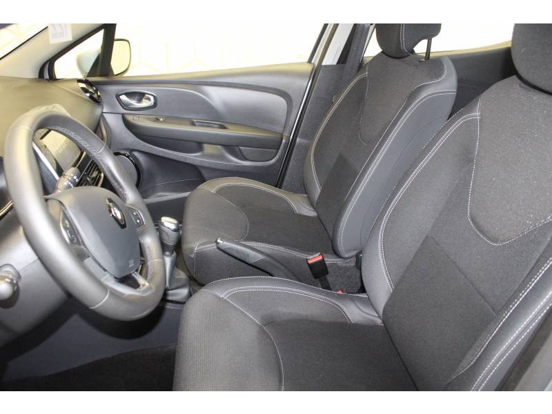Photo 7 Renault Clio IV BUSINESS dCi 75 Energy diesel gris en vente chez Francepronet Car Center Photo 7 de l'offre de RENAULT Clio IV BUSINESS dCi 75 Energy à 10990€ chez Francepronet Car Center