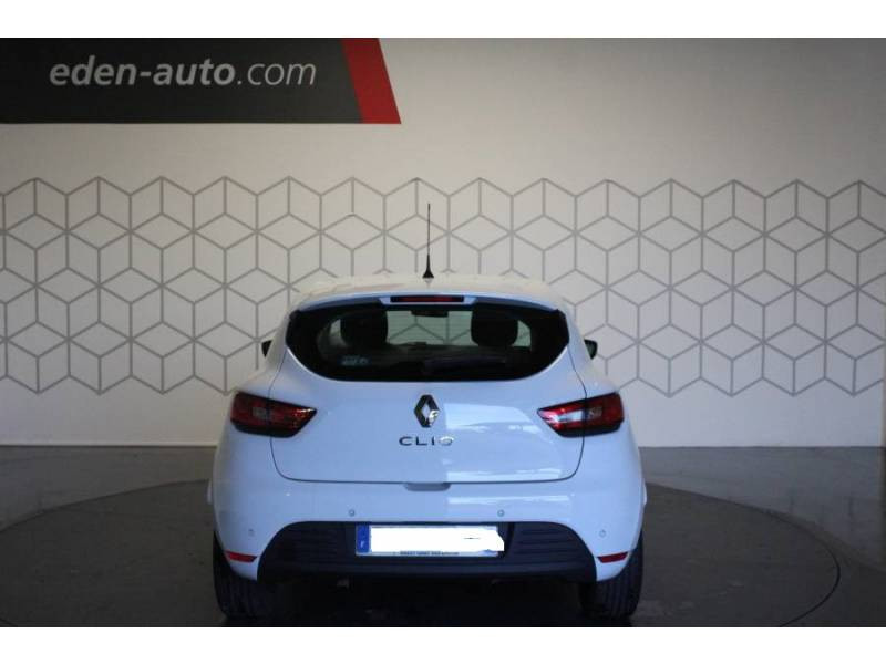 Photo 4 Renault Clio IV BUSINESS dCi 75 Energy diesel blanc en vente chez Francepronet Car Center Photo 4 de l'offre de RENAULT Clio IV BUSINESS dCi 75 Energy à 10490€ chez Francepronet Car Center