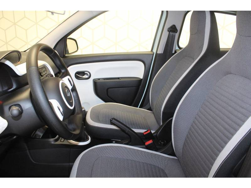 Photo 7 Renault Twingo III SCe 75 - 20 Zen essence vert en vente chez Francepronet Car Center Photo 7 de l'offre de RENAULT Twingo III SCe 75 - 20 Zen à 11490€ chez Francepronet Car Center