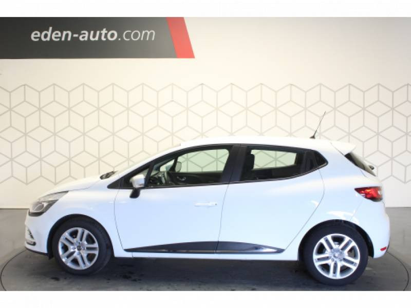Photo 3 Renault Clio IV dCi 75 Energy Zen diesel blanc en vente chez Francepronet Car Center Photo 3 de l'offre de RENAULT Clio IV dCi 75 Energy Zen à 10990€ chez Francepronet Car Center