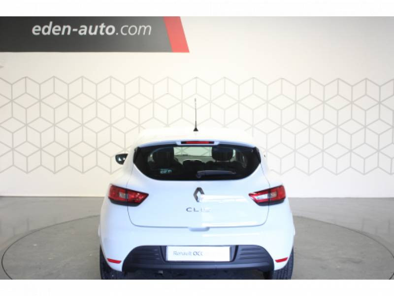 Photo 4 Renault Clio IV dCi 75 Energy Zen diesel blanc en vente chez Francepronet Car Center Photo 4 de l'offre de RENAULT Clio IV dCi 75 Energy Zen à 10990€ chez Francepronet Car Center