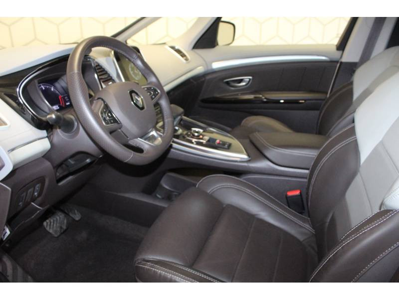 Photo 7 de l'offre de RENAULT Espace V Blue dCi 200 EDC Initiale Paris à 33990€ chez Francepronet Car Center