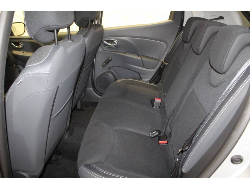 Photo 11 Renault Clio IV BUSINESS dCi 75 Energy diesel gris en vente chez Francepronet Car Center Photo 11 de l'offre de RENAULT Clio IV BUSINESS dCi 75 Energy à 10990€ chez Francepronet Car Center
