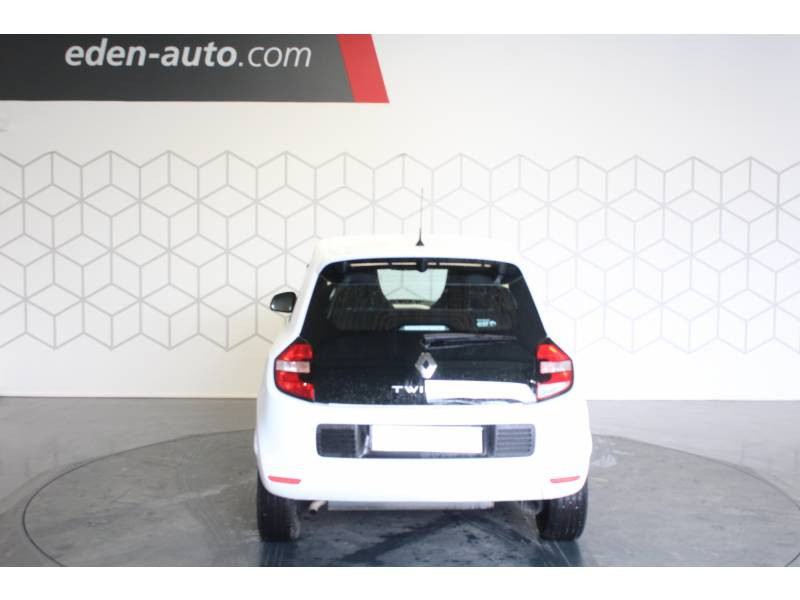 Photo 4 Renault Twingo III 1.0 SCe 70 E6C Zen essence blanc en vente chez Francepronet Car Center Photo 4 de l'offre de RENAULT Twingo III 1.0 SCe 70 E6C Zen à 8990€ chez Francepronet Car Center