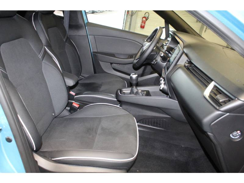 Photo 12 Renault Clio V TCe 100 Intens essence bleu en vente chez Francepronet Car Center Photo 12 de l'offre de RENAULT Clio V TCe 100 Intens à 15990€ chez Francepronet Car Center
