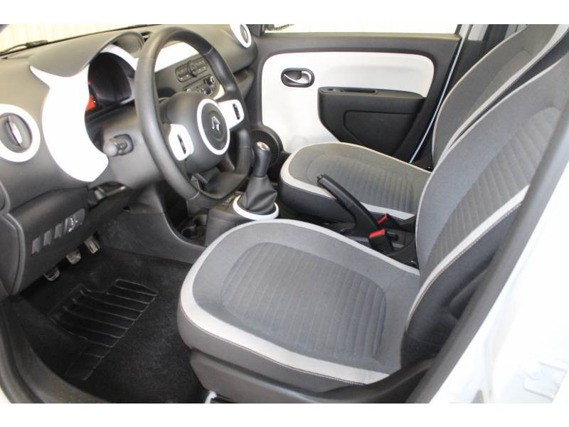 Photo 7 Renault Twingo III 1.0 SCe 70 E6C Zen essence blanc en vente chez Francepronet Car Center Photo 7 de l'offre de RENAULT Twingo III 1.0 SCe 70 E6C Zen à 8990€ chez Francepronet Car Center