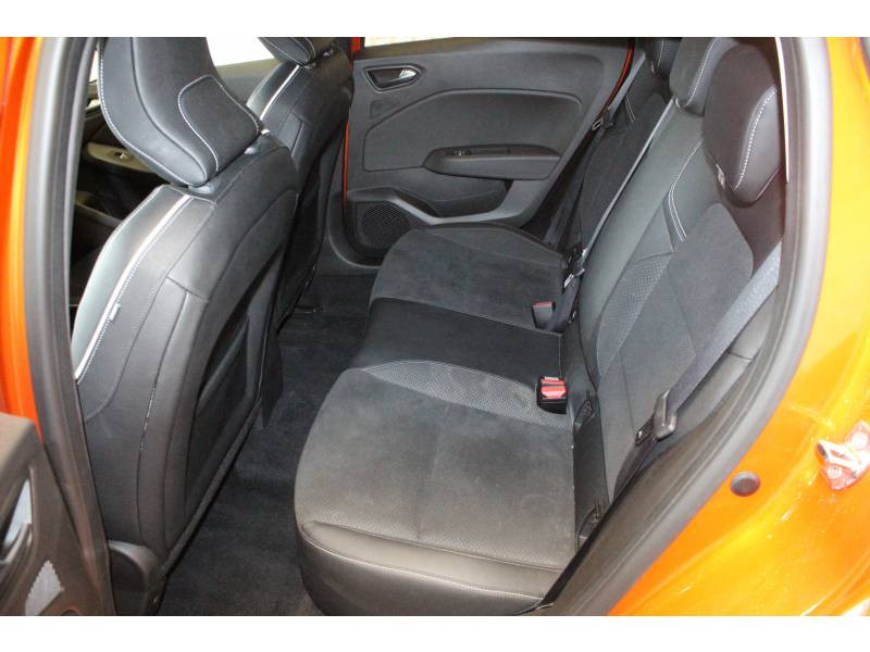 Photo 9 Renault Clio V TCe 100 Intens essence orange en vente chez Francepronet Car Center Photo 9 de l'offre de RENAULT Clio V TCe 100 Intens à 16990€ chez Francepronet Car Center