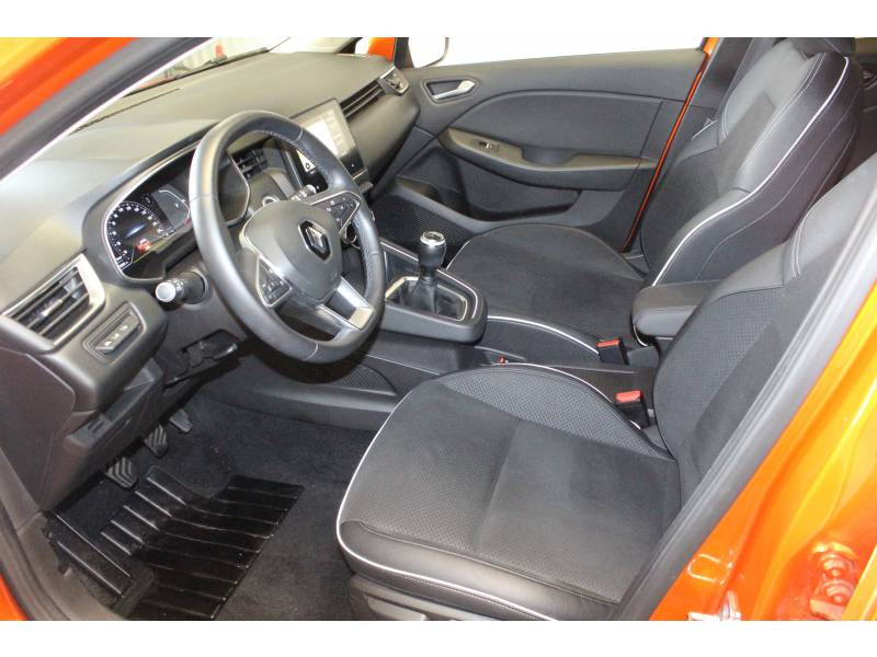 Photo 7 Renault Clio V TCe 100 Intens essence orange en vente chez Francepronet Car Center Photo 7 de l'offre de RENAULT Clio V TCe 100 Intens à 16990€ chez Francepronet Car Center