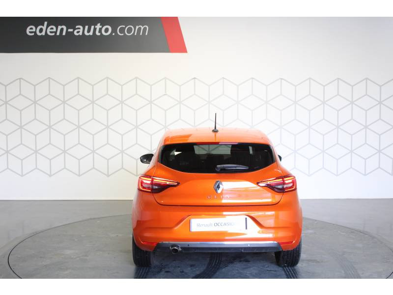 Photo 4 Renault Clio V TCe 100 Intens essence orange en vente chez Francepronet Car Center Photo 4 de l'offre de RENAULT Clio V TCe 100 Intens à 16990€ chez Francepronet Car Center